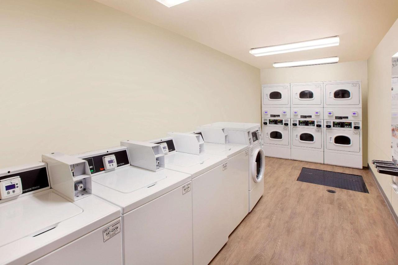 Woodspring Suites Harlingen Bagian luar foto