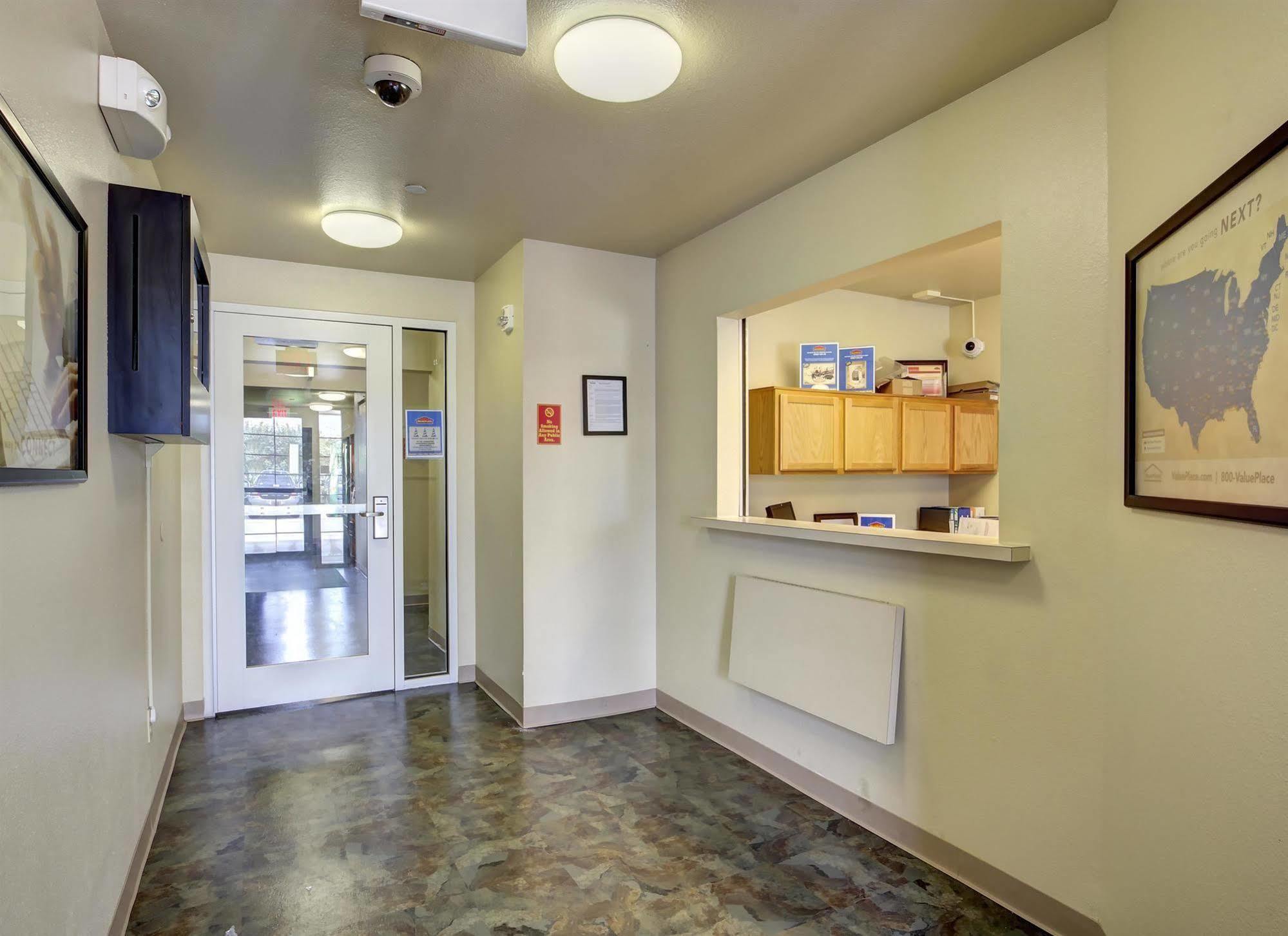 Woodspring Suites Harlingen Bagian luar foto